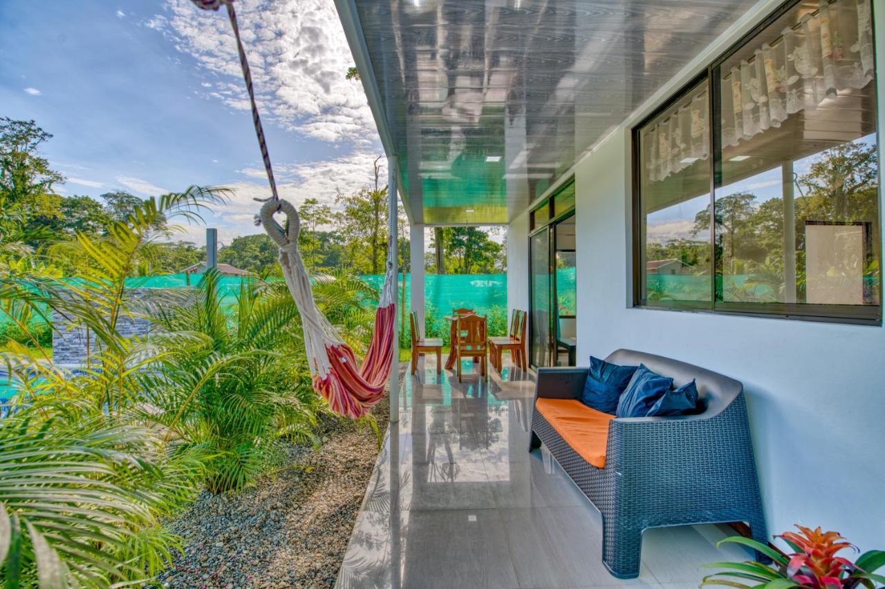 Puerto Viejo de Talamanca Oso Perezoso Pool Villa מראה חיצוני תמונה